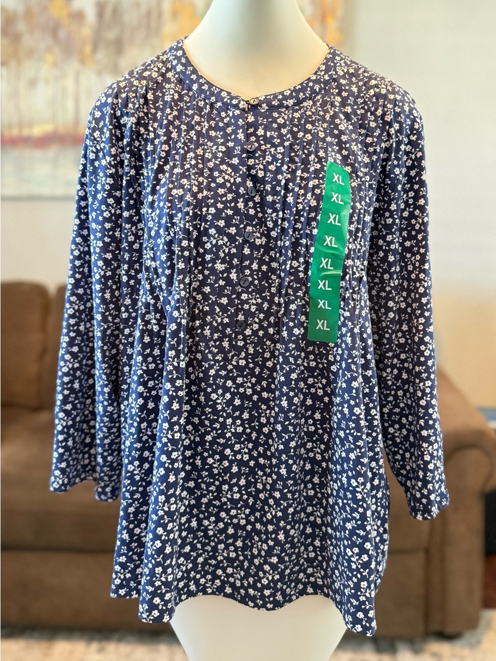 Lands' End Women's Pintuck 3/4 Sleeve Top - Picture 7 of 10